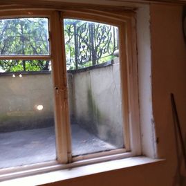 Tischlerei-Militzer - Neben der Anfertigung individueller Möbelstücke gehören Neuausstattungen und Reparaturen im Wohnungsbau einschl. Schließ- und Briefkastenanlagen, Schlössern und Sicherheitsgarnituren sowie ein Reparatur-Notdienst zum ständigen Leistungsangebot des Unternehmens. Sprechen Sie uns an! Tel.: 040/677 88 12